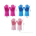 Gants en silicone nettoyant les gants de lave-vaisselle de la cuisine